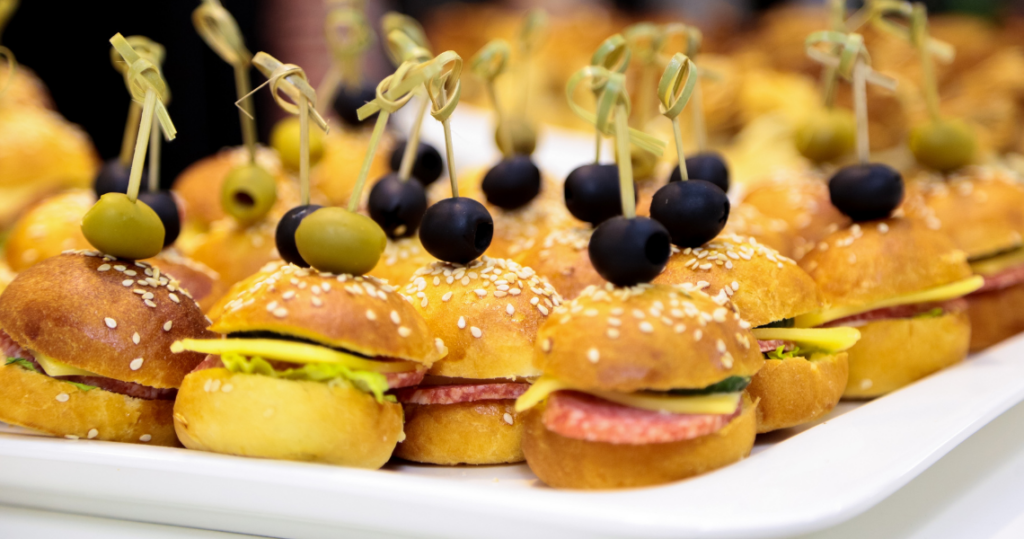 Outdoor Catering 101: Beating the Heat While Serving Fresh & Safe Food